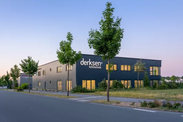 derksen-corporate-building-01-2