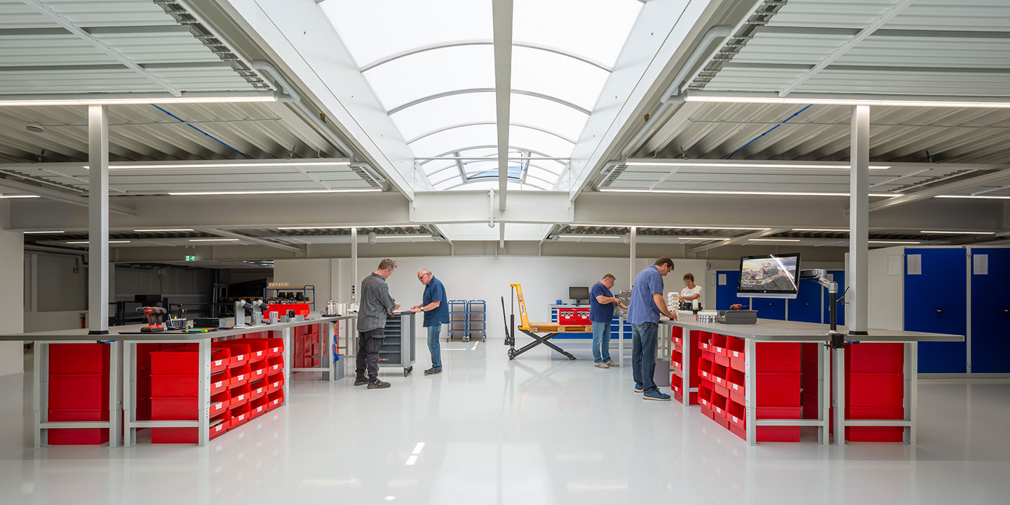 Produktionshalle bei Derksen Lichttechnik GmbH